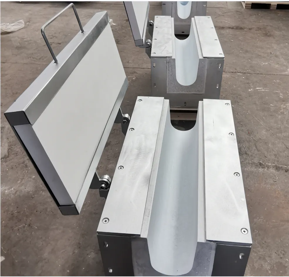 launder for molten aluminum transfer