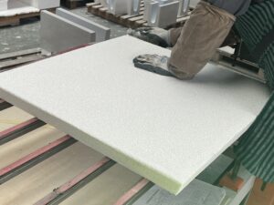 Aluminum melt ceramic foam filter