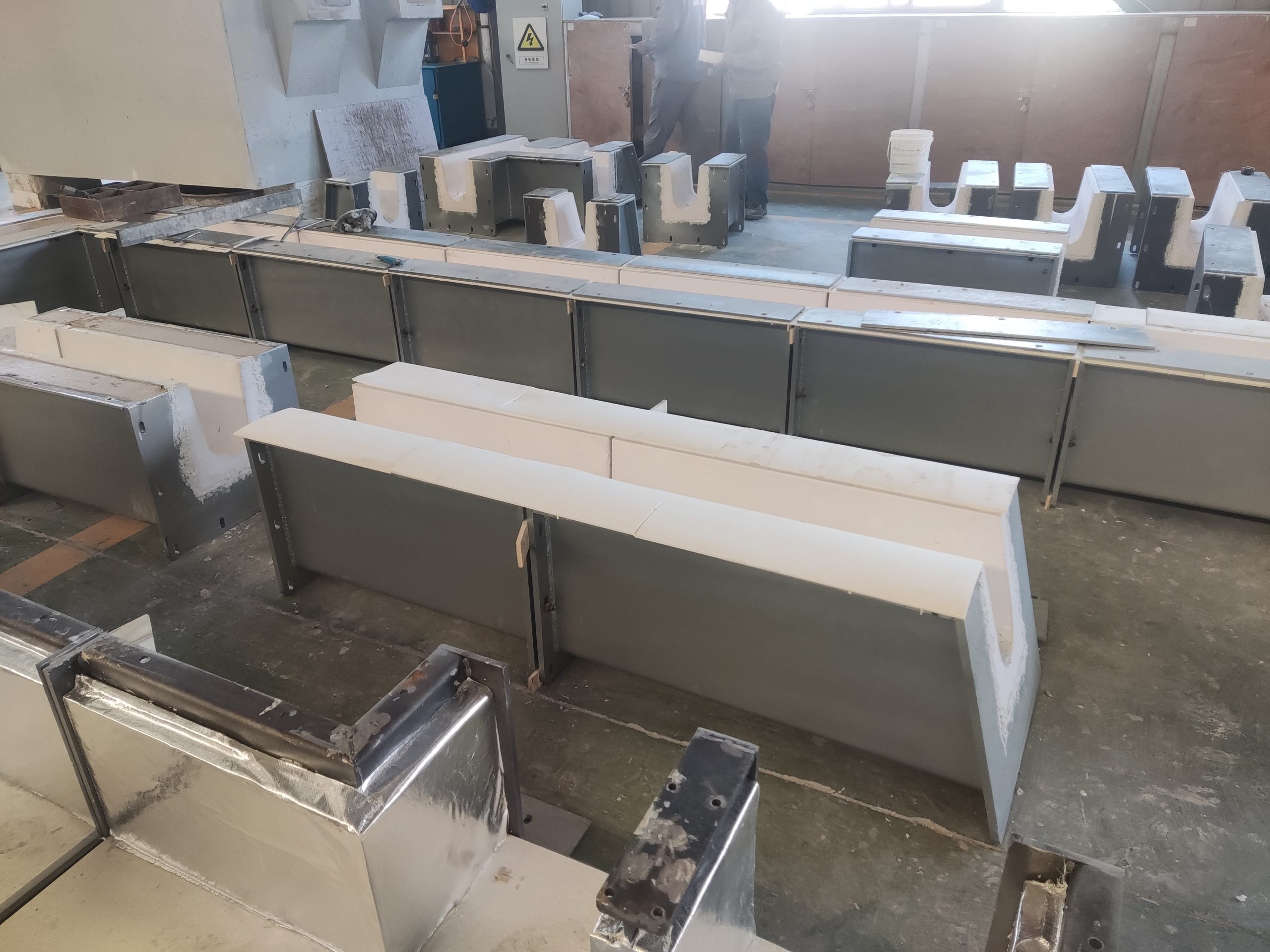 Safe Molten Aluminum Transfer Launder